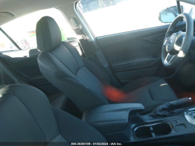 Photo 4 VIN: 4S3GTAB69N3701252 - SUBARU IMPREZA 