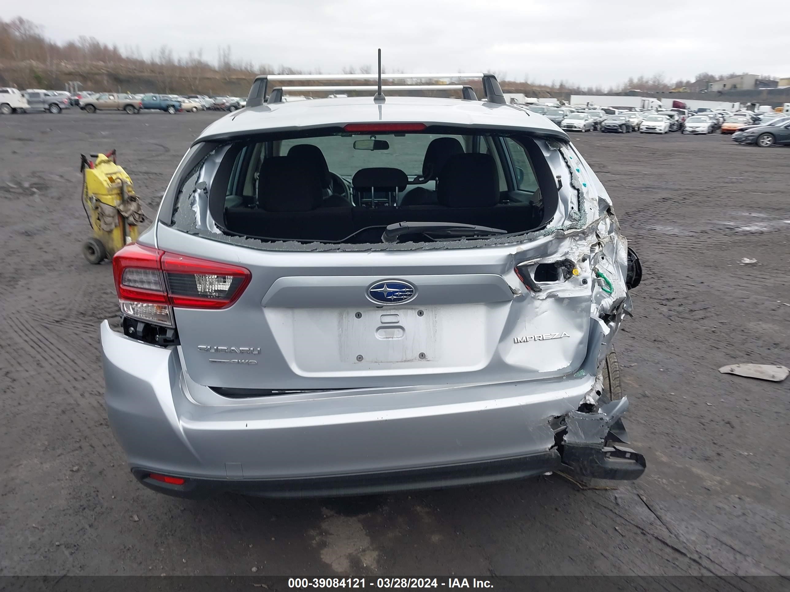 Photo 14 VIN: 4S3GTAB69N3719217 - SUBARU IMPREZA 