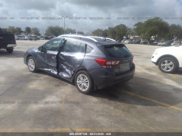 Photo 2 VIN: 4S3GTAB6XH3700261 - SUBARU IMPREZA 