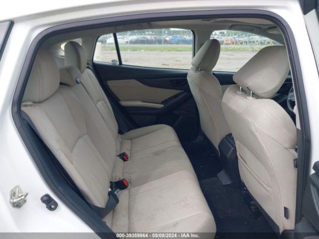 Photo 7 VIN: 4S3GTAB6XH3708666 - SUBARU IMPREZA 