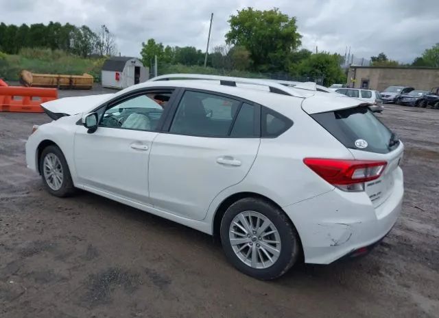 Photo 2 VIN: 4S3GTAB6XJ3701447 - SUBARU IMPREZA 