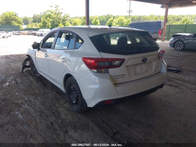 Photo 2 VIN: 4S3GTAB6XL3731941 - SUBARU IMPREZA 