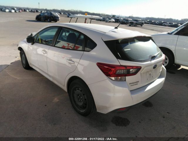 Photo 2 VIN: 4S3GTAB6XM3712632 - SUBARU IMPREZA 