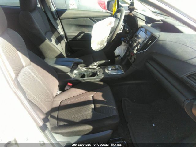 Photo 4 VIN: 4S3GTAB6XM3712632 - SUBARU IMPREZA 