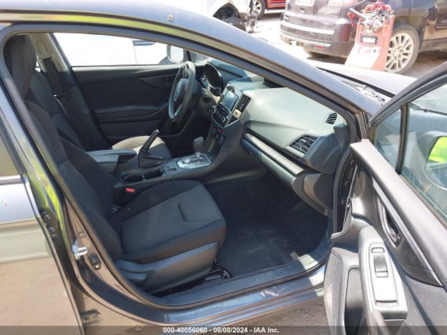 Photo 4 VIN: 4S3GTAB6XN3710445 - SUBARU IMPREZA 