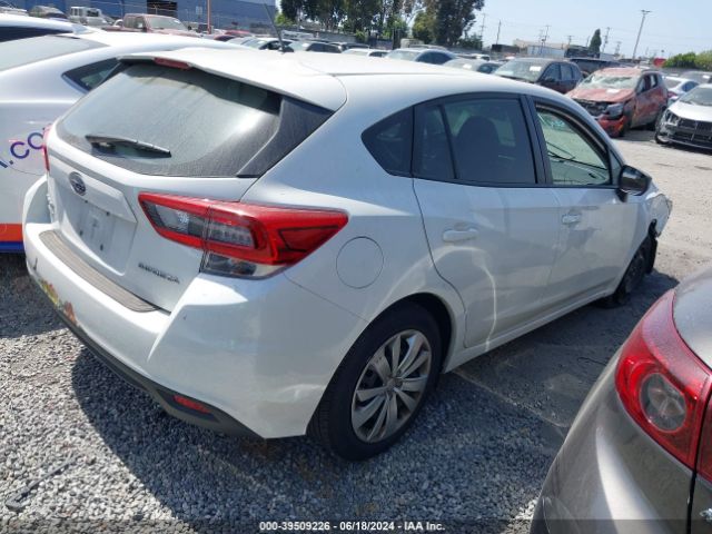 Photo 3 VIN: 4S3GTAB6XP3703434 - SUBARU IMPREZA 