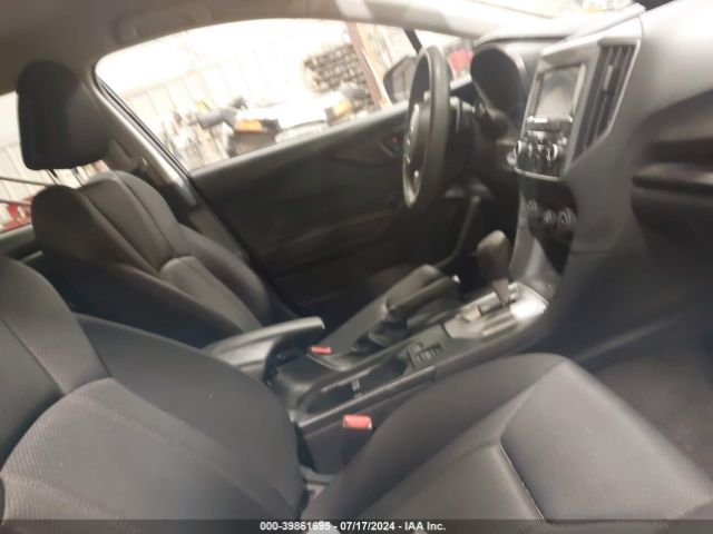 Photo 4 VIN: 4S3GTAC62K3725323 - SUBARU IMPREZA 