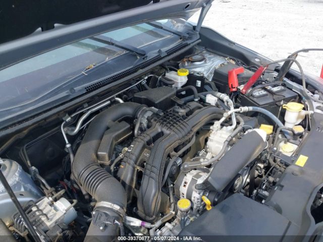 Photo 9 VIN: 4S3GTAD60J3715807 - SUBARU IMPREZA 