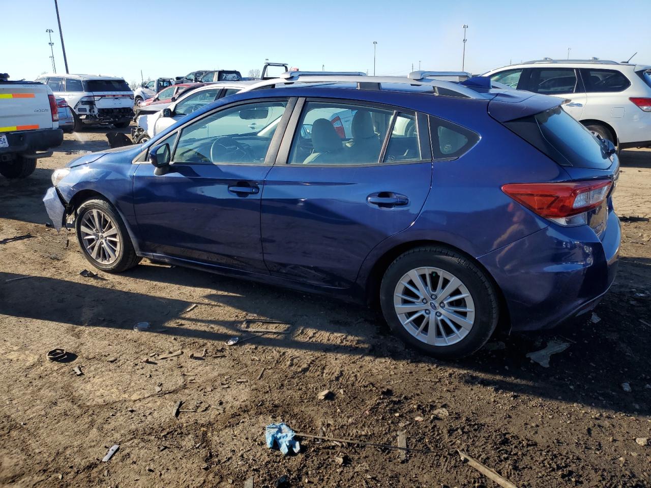 Photo 1 VIN: 4S3GTAD60J3727374 - SUBARU IMPREZA 