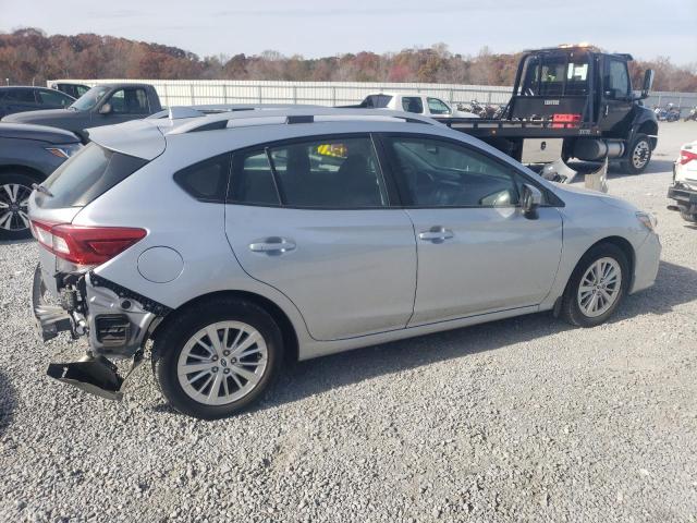 Photo 2 VIN: 4S3GTAD60J3734308 - SUBARU IMPREZA 