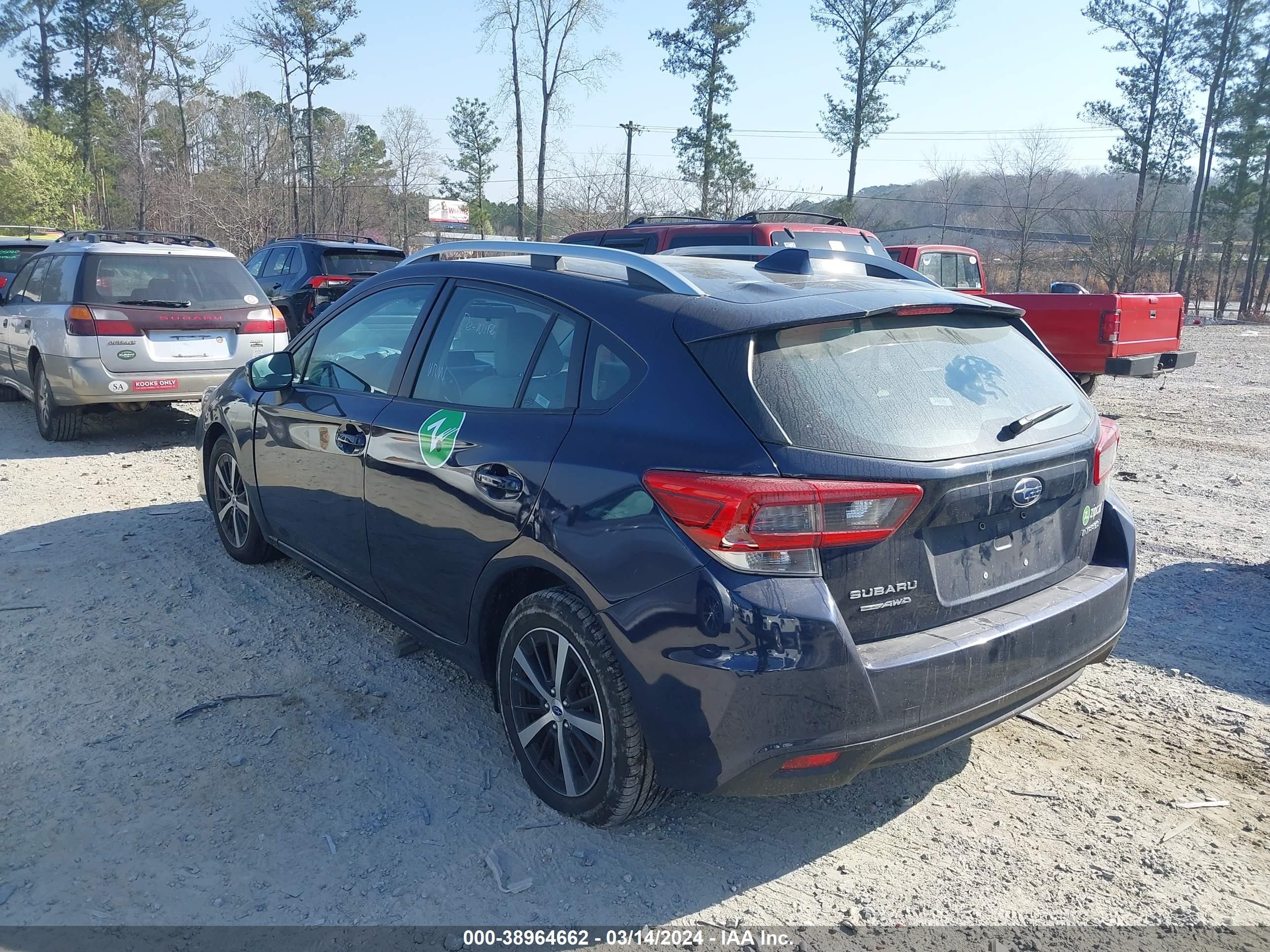 Photo 2 VIN: 4S3GTAD60M3711390 - SUBARU IMPREZA 