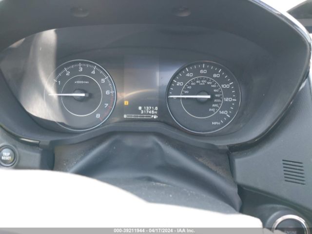 Photo 6 VIN: 4S3GTAD62N3710226 - SUBARU IMPREZA 