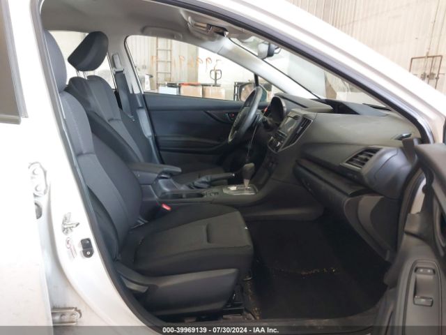 Photo 4 VIN: 4S3GTAD63J3724159 - SUBARU IMPREZA 