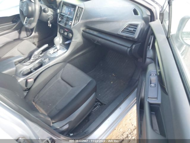 Photo 4 VIN: 4S3GTAD63K3730075 - SUBARU IMPREZA 