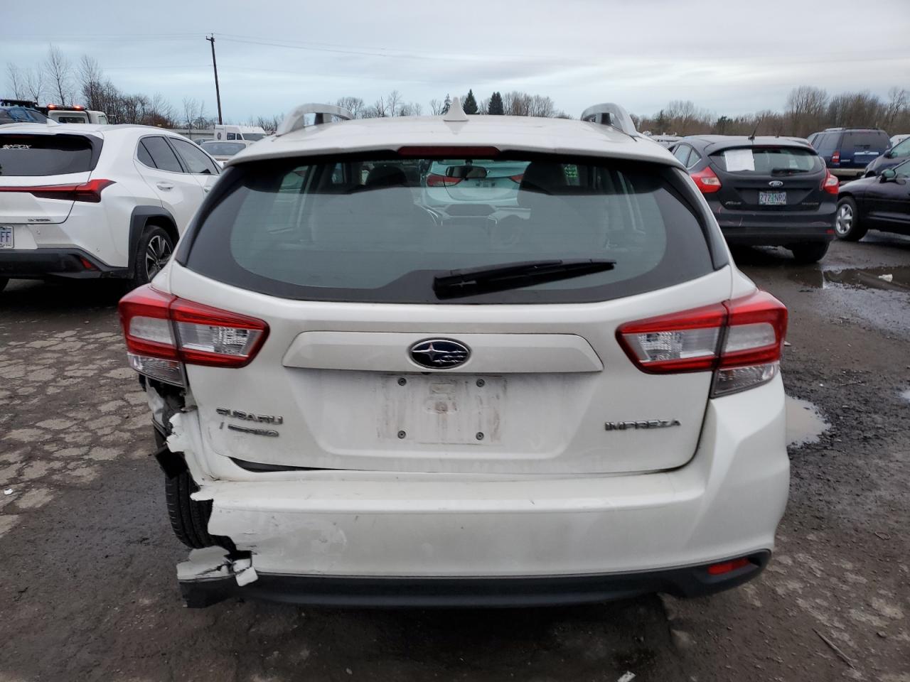 Photo 5 VIN: 4S3GTAD64J3746381 - SUBARU IMPREZA 