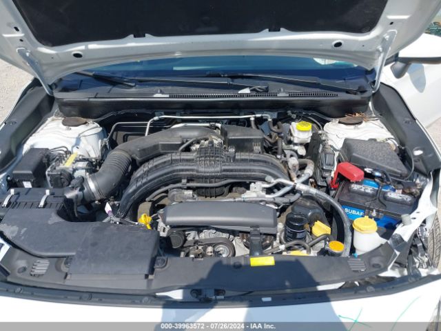 Photo 9 VIN: 4S3GTAD65J3753663 - SUBARU IMPREZA 