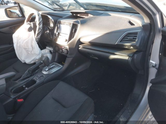 Photo 4 VIN: 4S3GTAD66K3757948 - SUBARU IMPREZA 