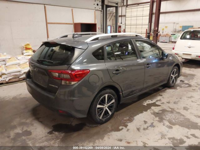 Photo 3 VIN: 4S3GTAD6XM3703426 - SUBARU IMPREZA 