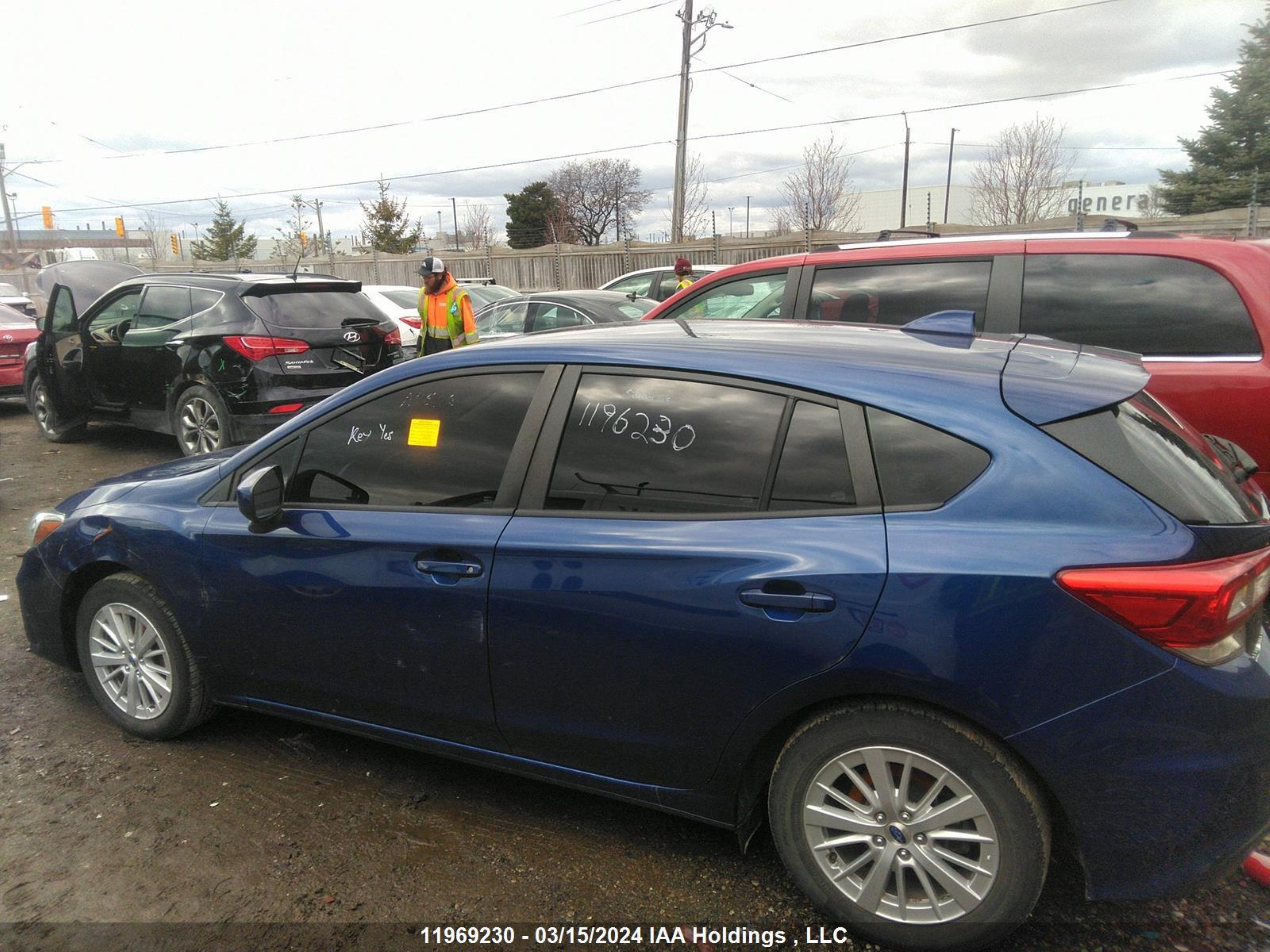 Photo 13 VIN: 4S3GTAE61J3721291 - SUBARU IMPREZA 