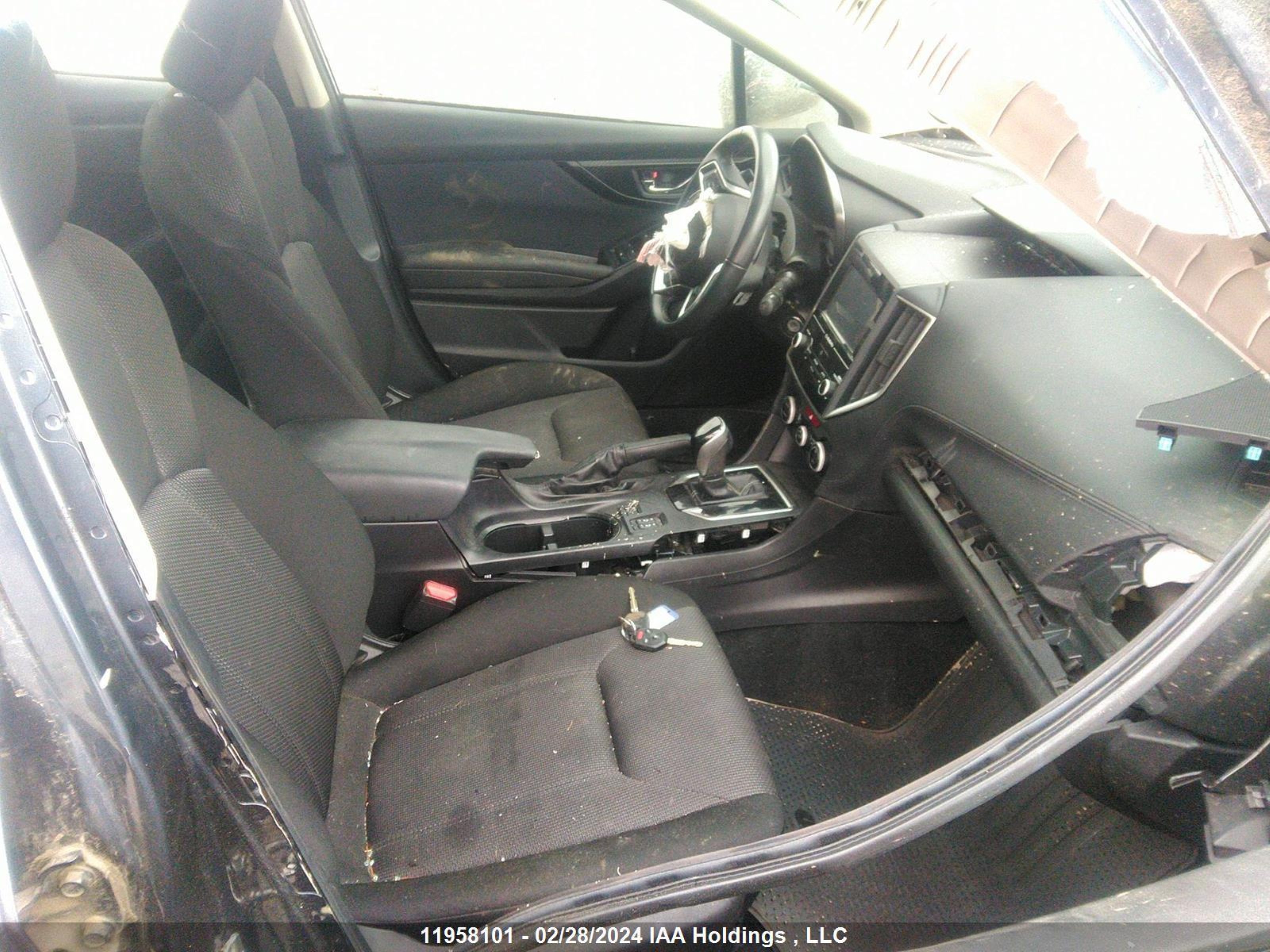 Photo 4 VIN: 4S3GTAE69H3707634 - SUBARU IMPREZA 