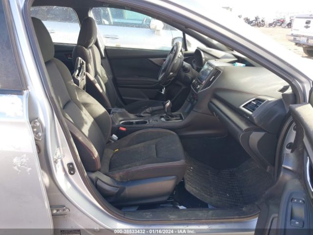 Photo 4 VIN: 4S3GTAK60J3714742 - SUBARU IMPREZA 