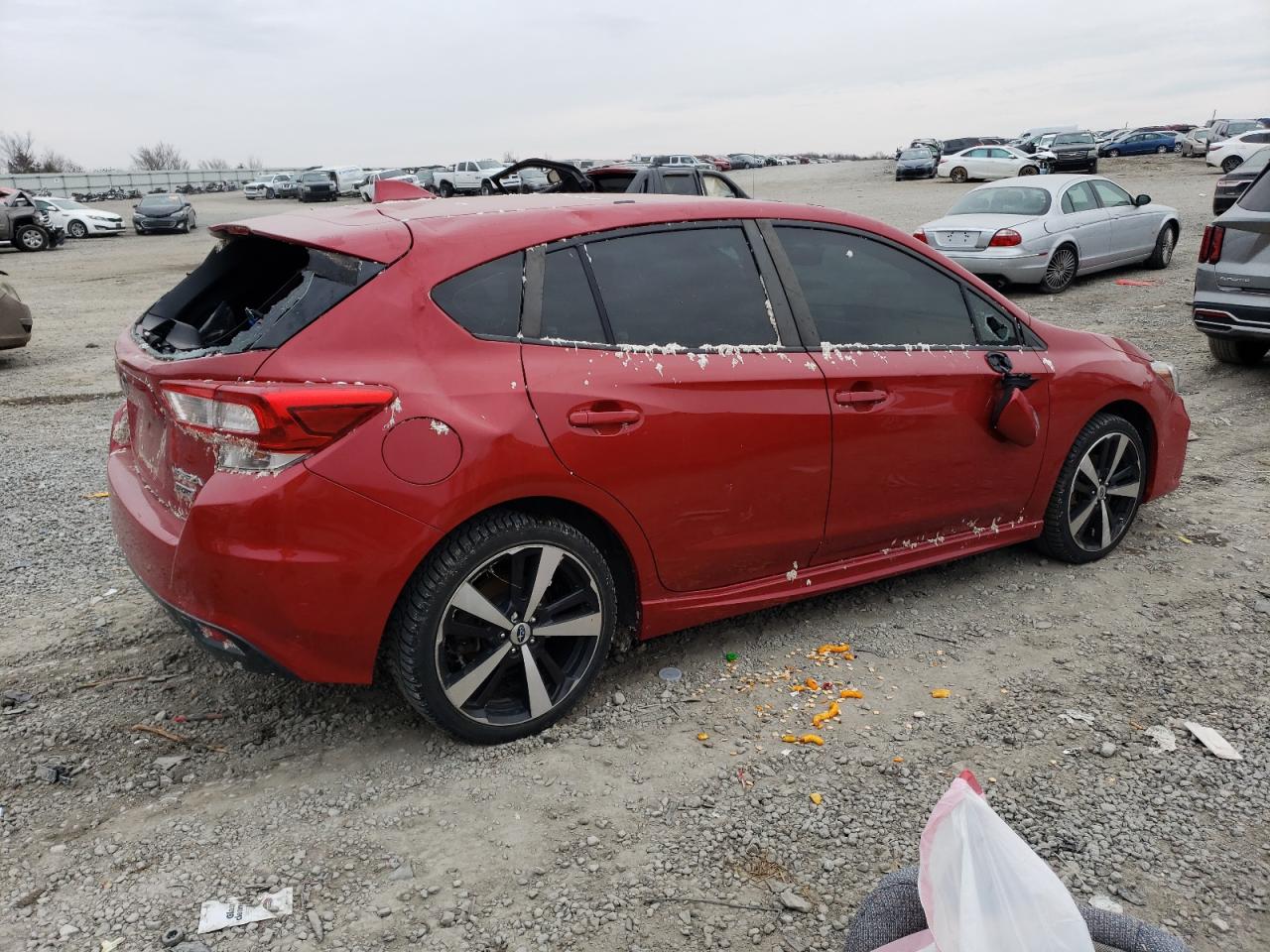 Photo 2 VIN: 4S3GTAK61H3724240 - SUBARU IMPREZA 