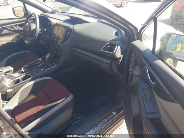 Photo 4 VIN: 4S3GTAL69N3700181 - SUBARU IMPREZA 