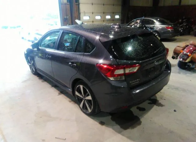 Photo 2 VIN: 4S3GTAM6XK3758018 - SUBARU IMPREZA 