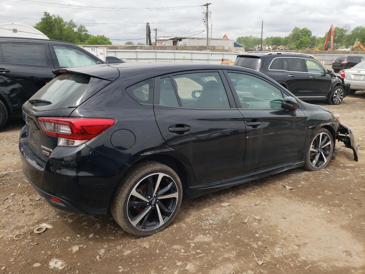 Photo 2 VIN: 4S3GTAM6XP3711630 - SUBARU IMPREZA 