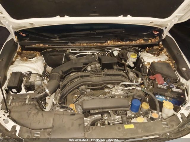 Photo 9 VIN: 4S3GTAT61J3747666 - SUBARU IMPREZA 