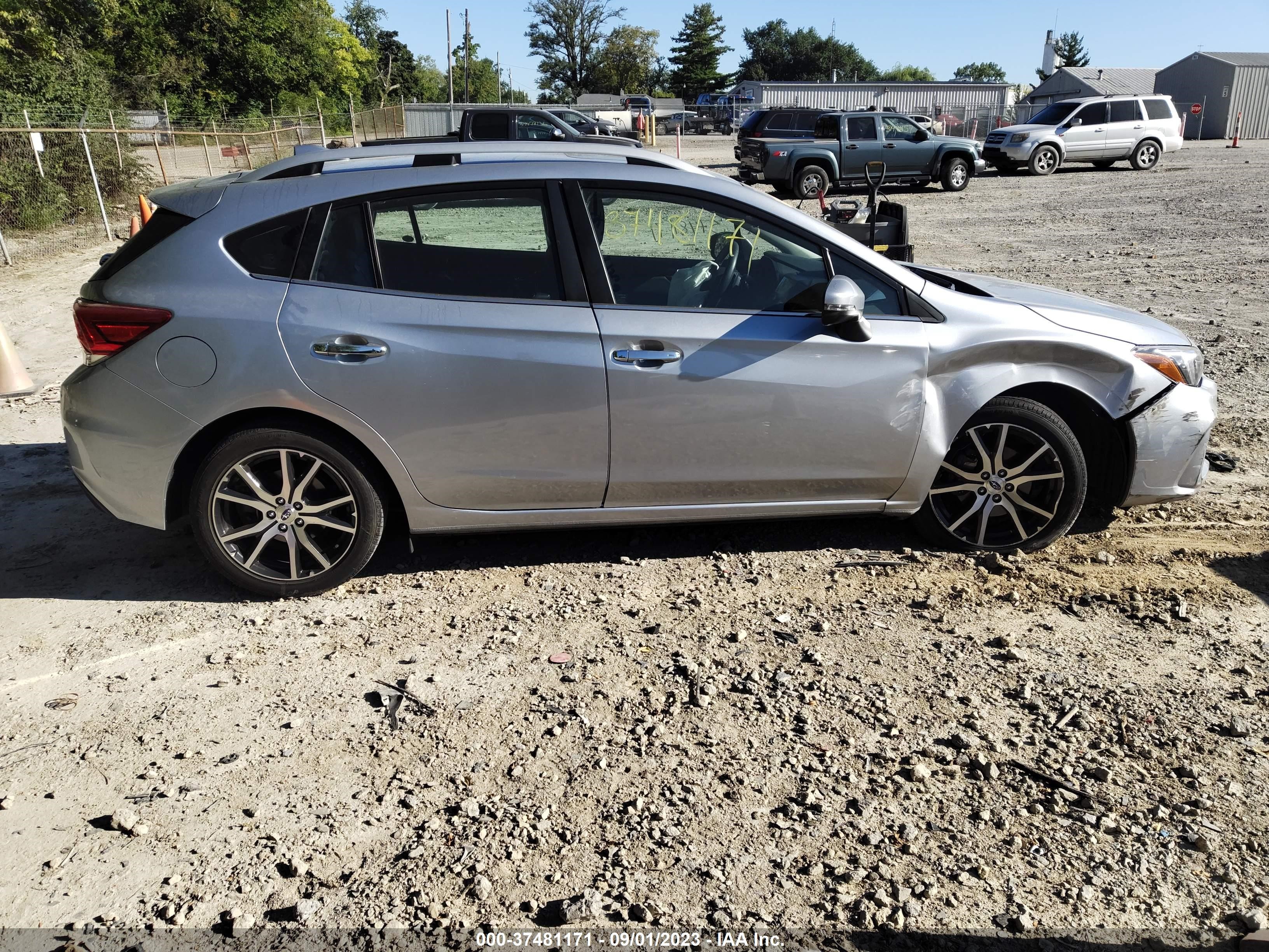 Photo 12 VIN: 4S3GTAU64K3712510 - SUBARU IMPREZA 