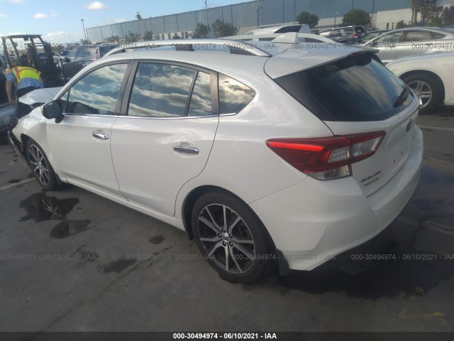 Photo 2 VIN: 4S3GTAU6XH3724122 - SUBARU IMPREZA 