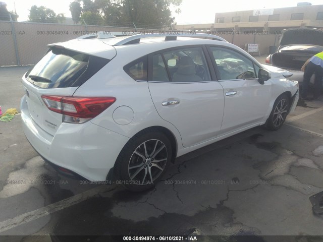 Photo 3 VIN: 4S3GTAU6XH3724122 - SUBARU IMPREZA 