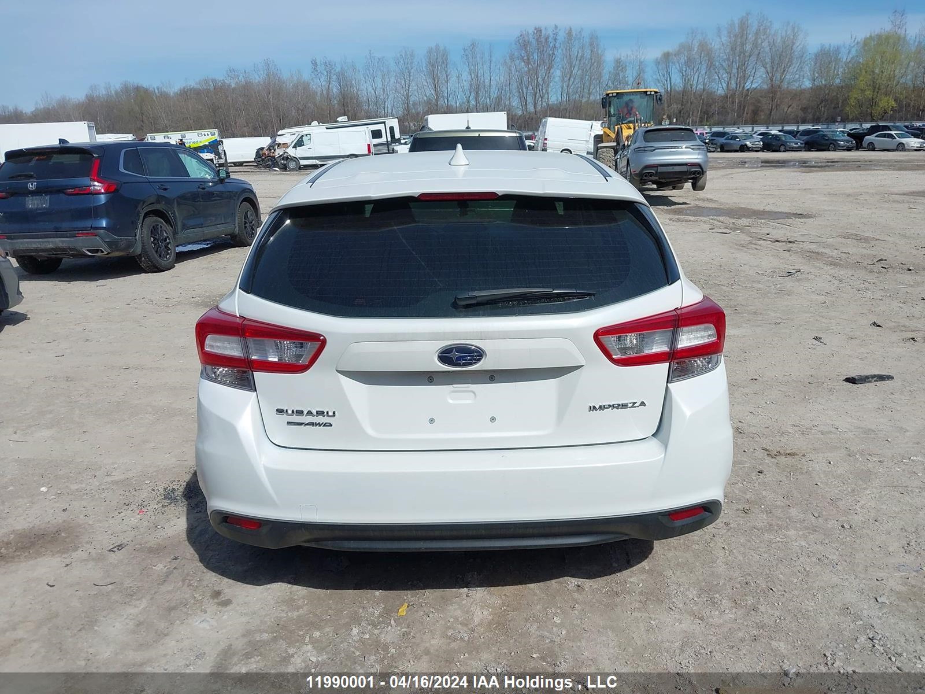 Photo 15 VIN: 4S3GTAW69J3724518 - SUBARU IMPREZA 