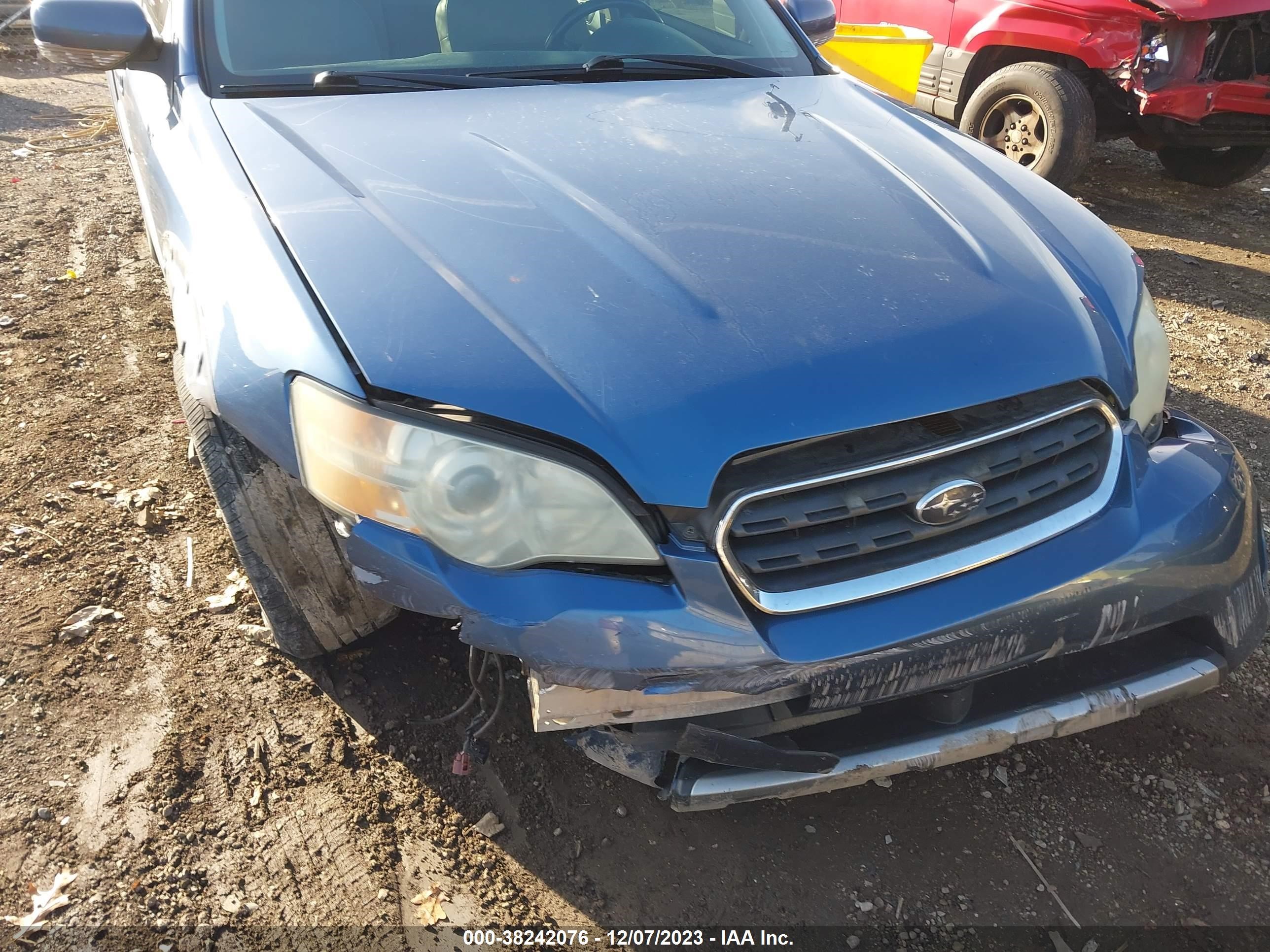 Photo 11 VIN: 4S4BL86CX74212869 - SUBARU OUTBACK 