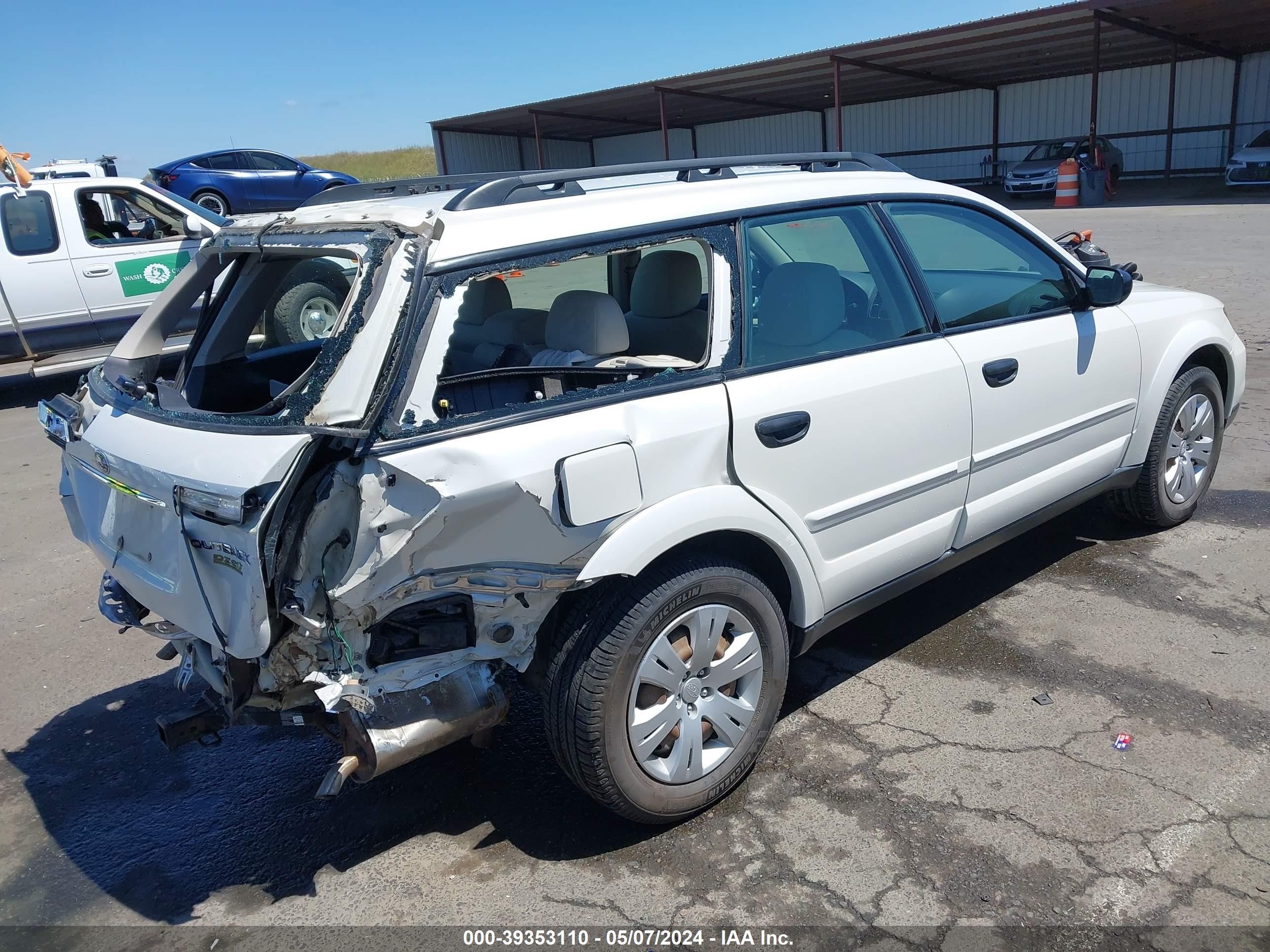 Photo 3 VIN: 4S4BP60C496322194 - SUBARU OUTBACK 