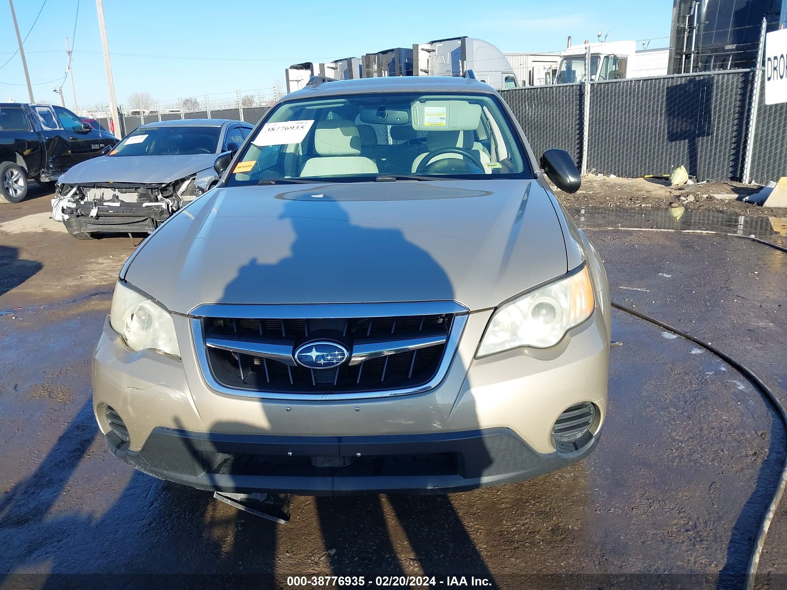 Photo 11 VIN: 4S4BP60C587327347 - SUBARU OUTBACK 