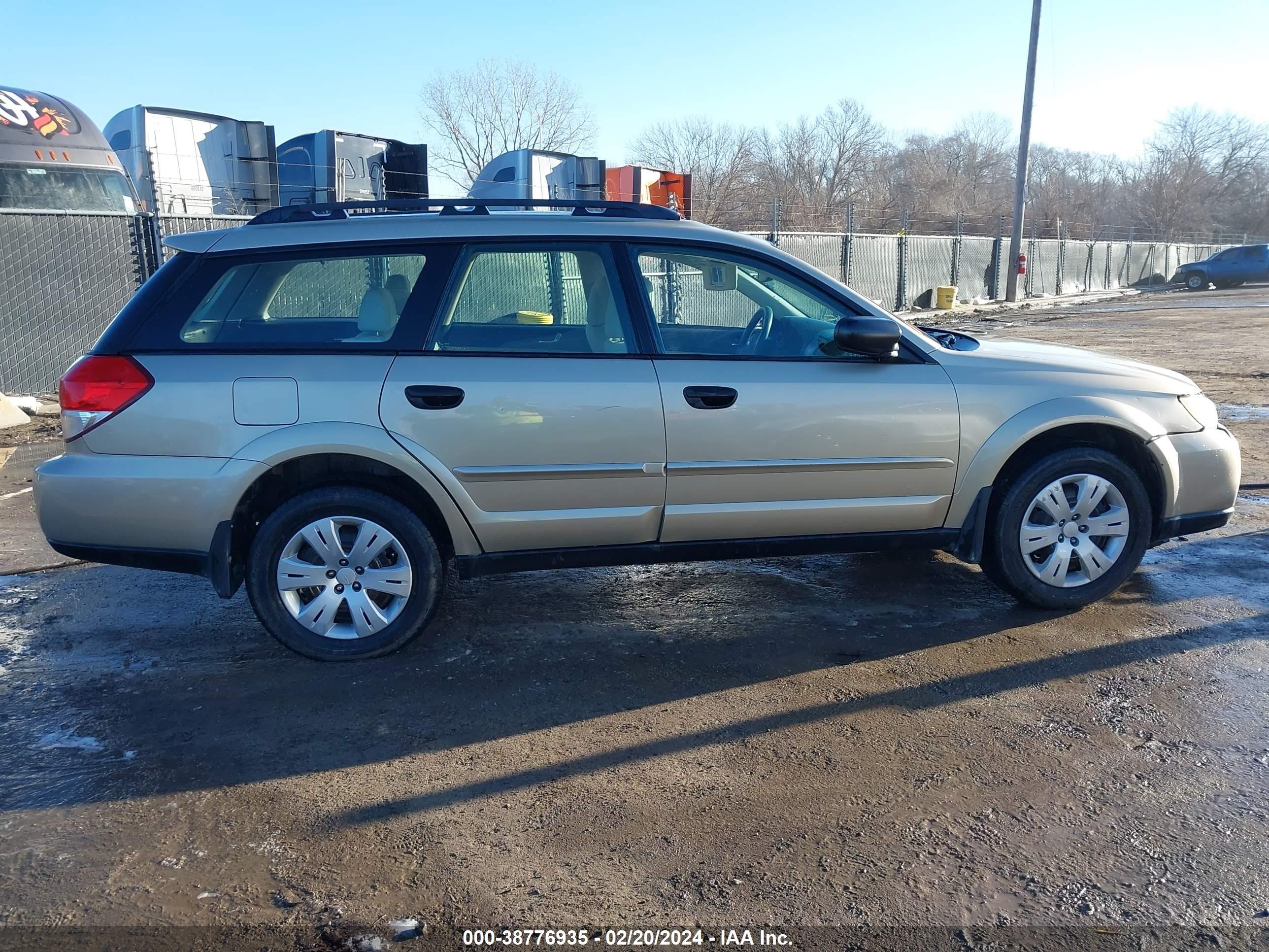 Photo 12 VIN: 4S4BP60C587327347 - SUBARU OUTBACK 