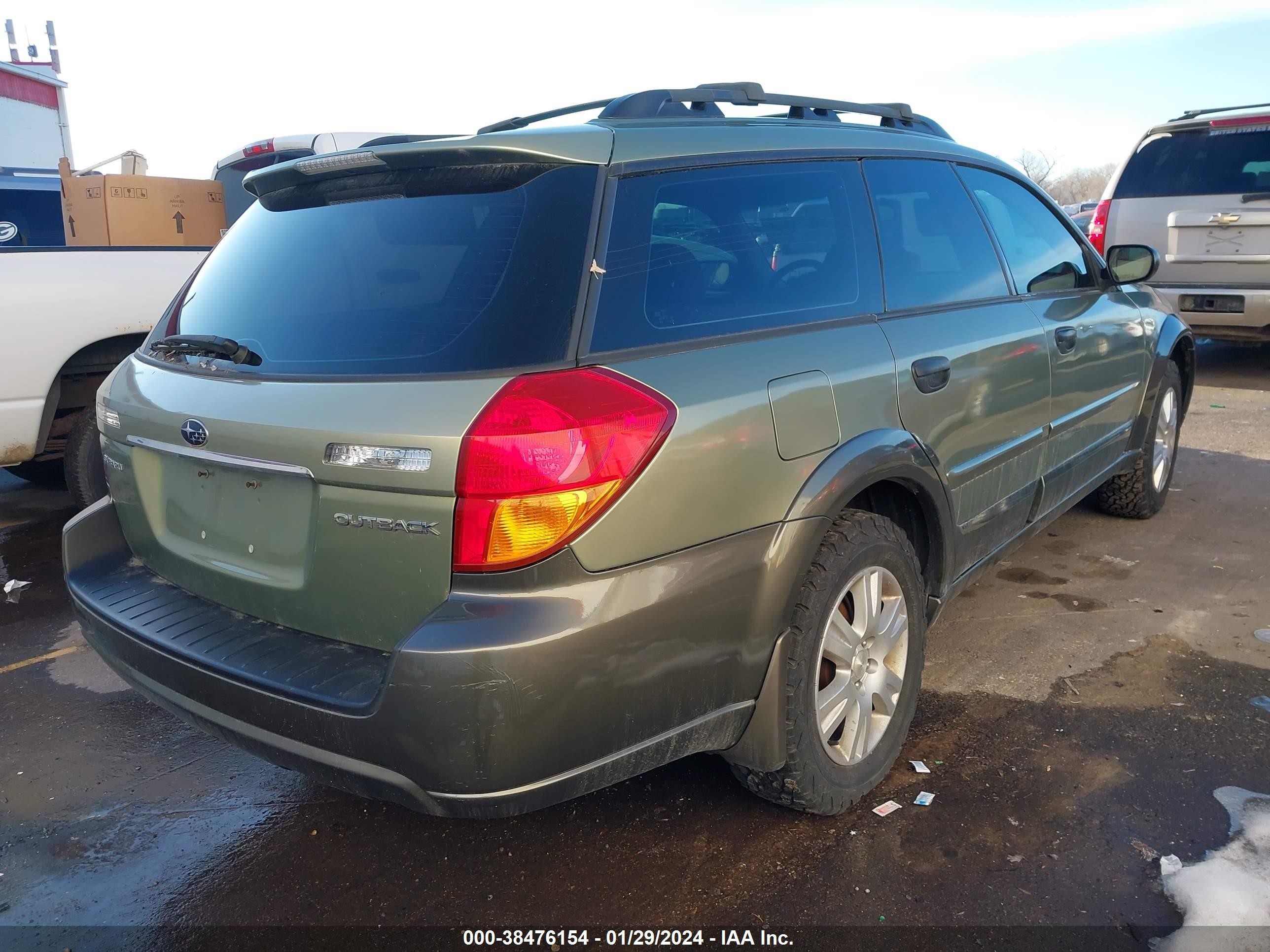 Photo 3 VIN: 4S4BP61C157371601 - SUBARU OUTBACK 