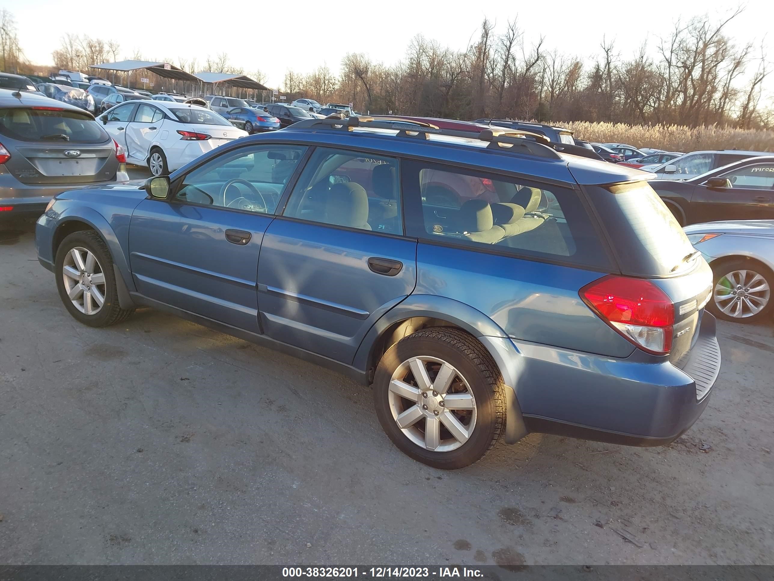 Photo 2 VIN: 4S4BP61C187329563 - SUBARU OUTBACK 