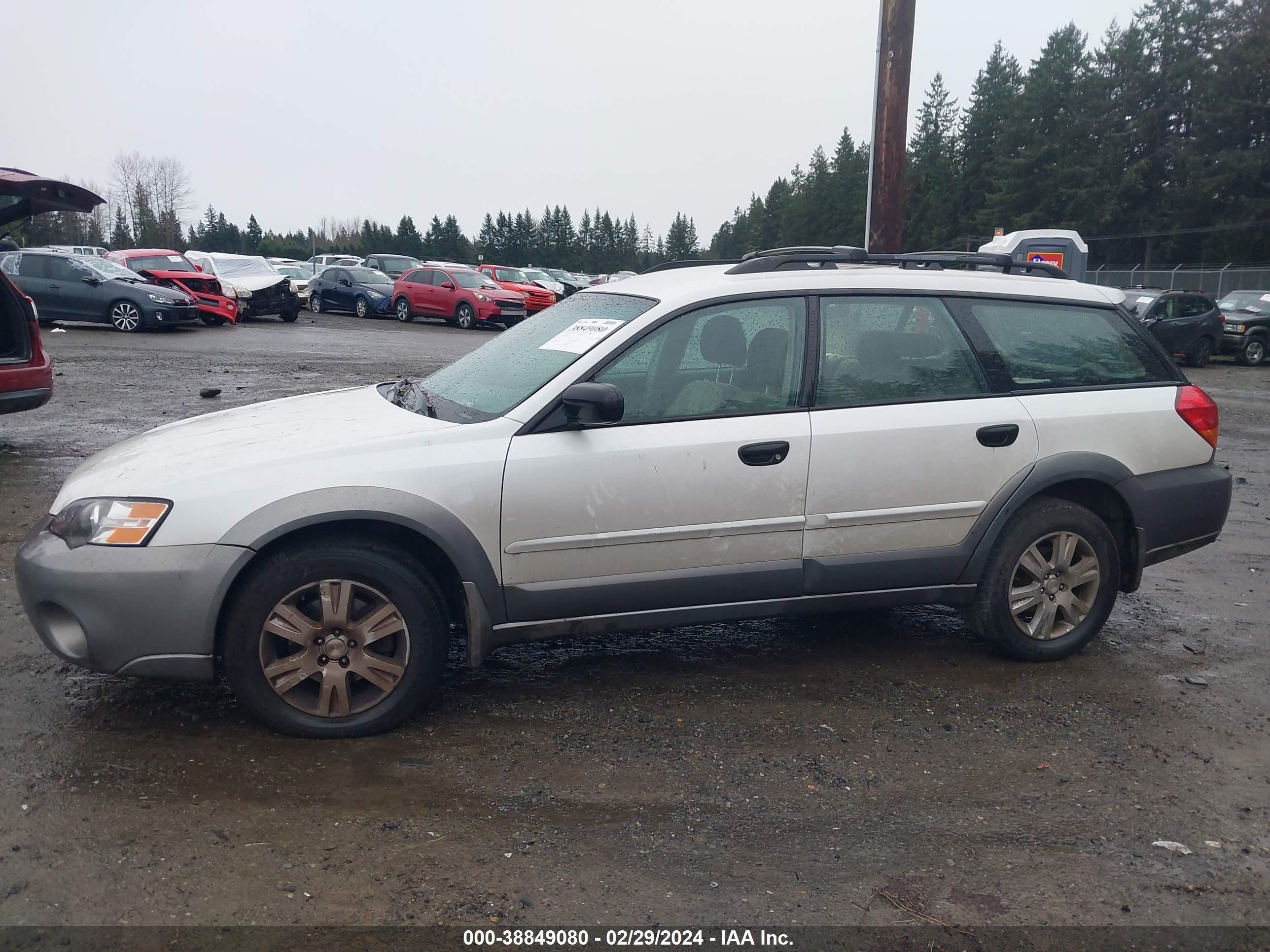 Photo 13 VIN: 4S4BP61C257329633 - SUBARU OUTBACK 