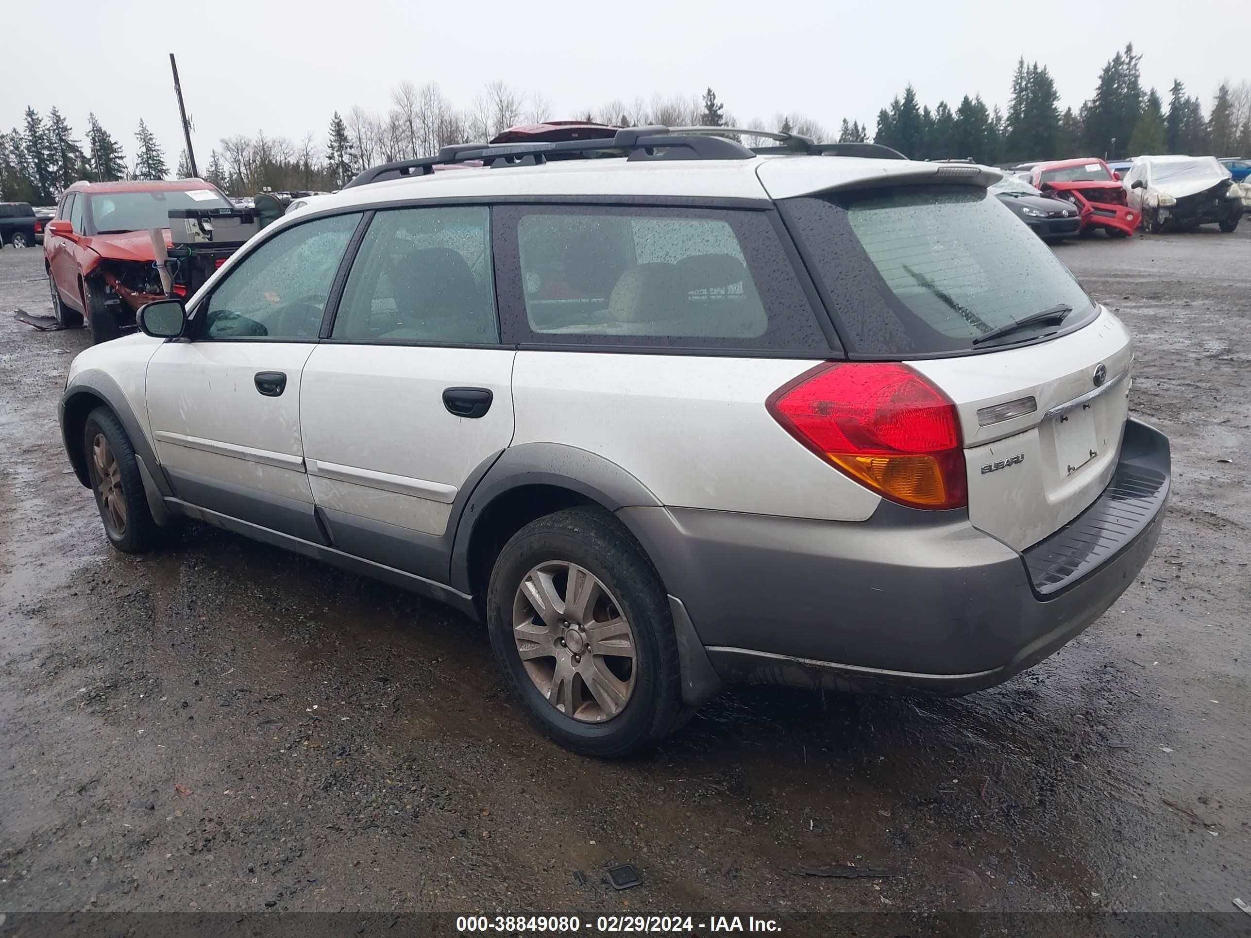 Photo 2 VIN: 4S4BP61C257329633 - SUBARU OUTBACK 