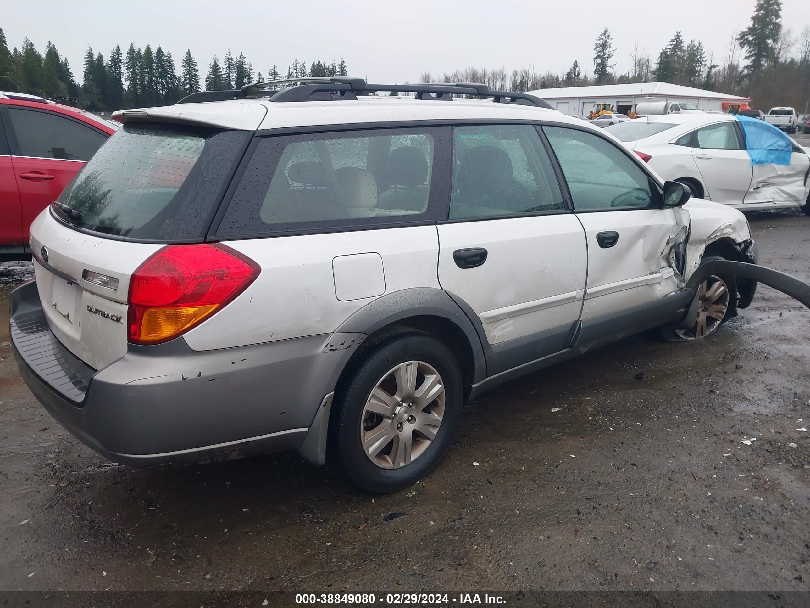 Photo 3 VIN: 4S4BP61C257329633 - SUBARU OUTBACK 