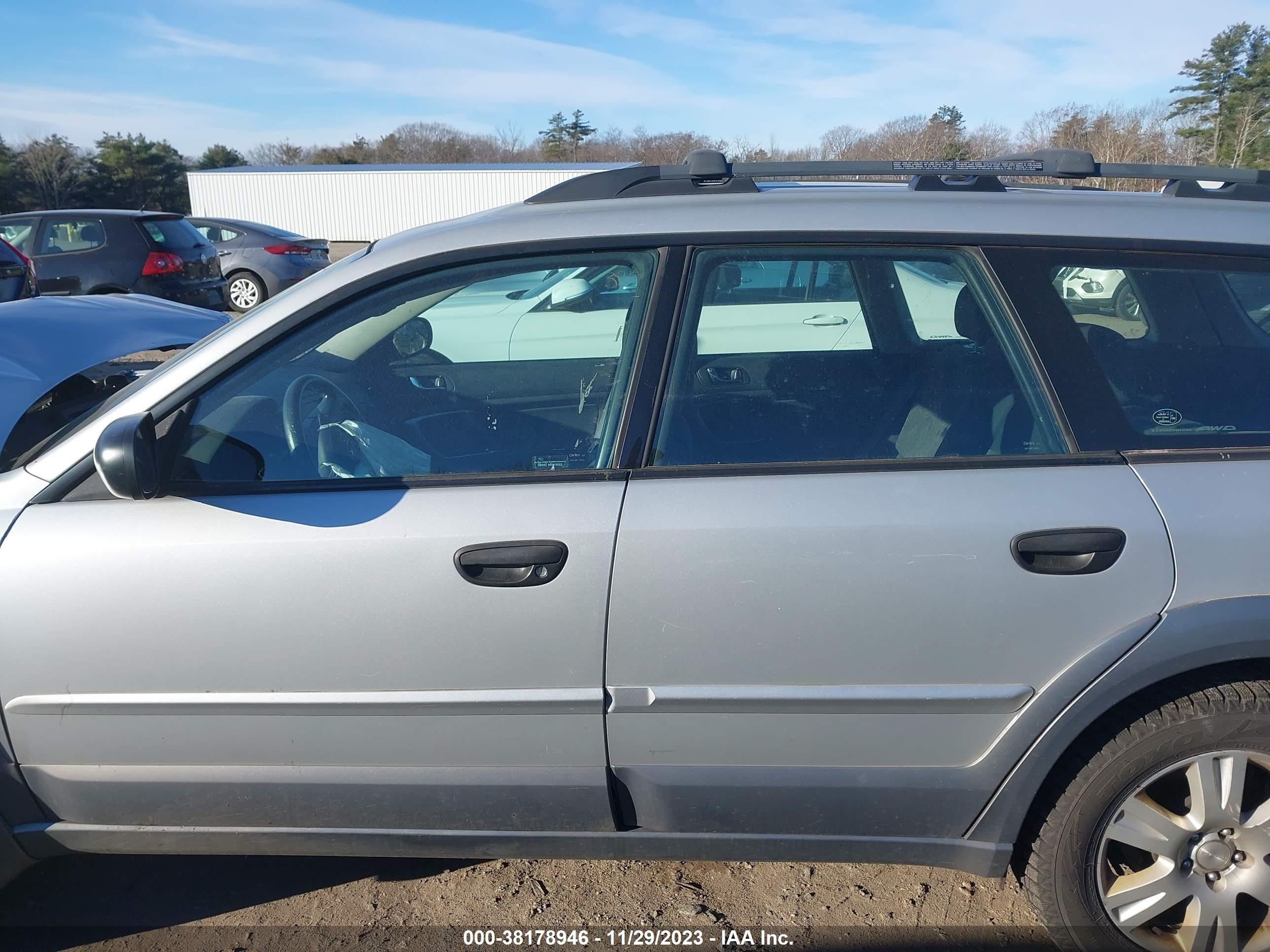 Photo 13 VIN: 4S4BP61C257393767 - SUBARU OUTBACK 