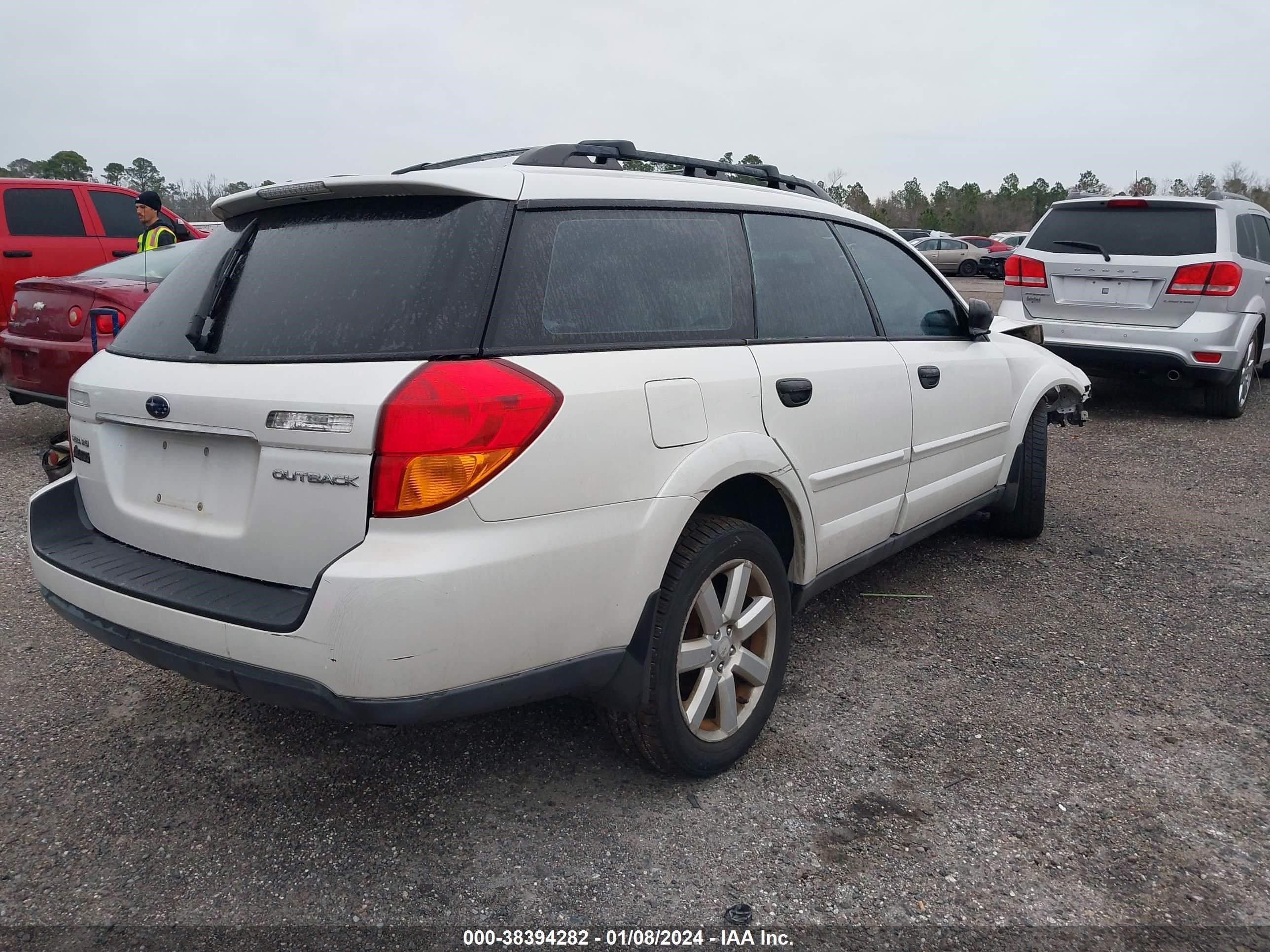 Photo 3 VIN: 4S4BP61C367301888 - SUBARU OUTBACK 