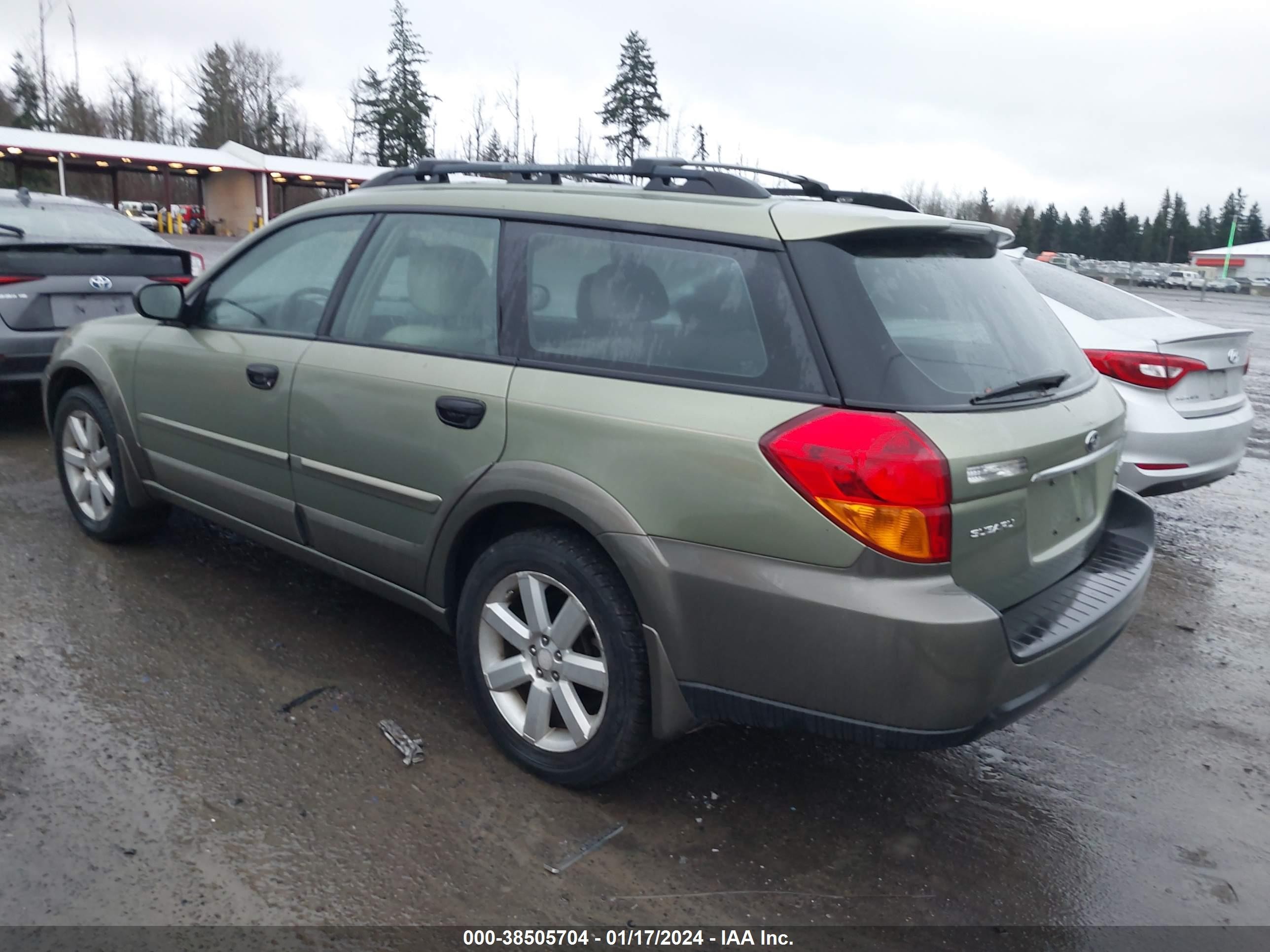 Photo 2 VIN: 4S4BP61C377300872 - SUBARU OUTBACK 