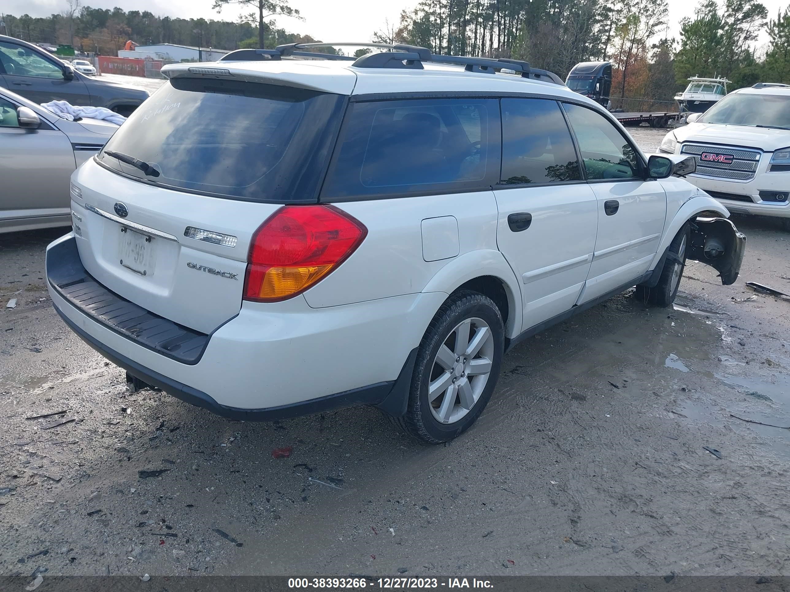 Photo 3 VIN: 4S4BP61C377346167 - SUBARU OUTBACK 