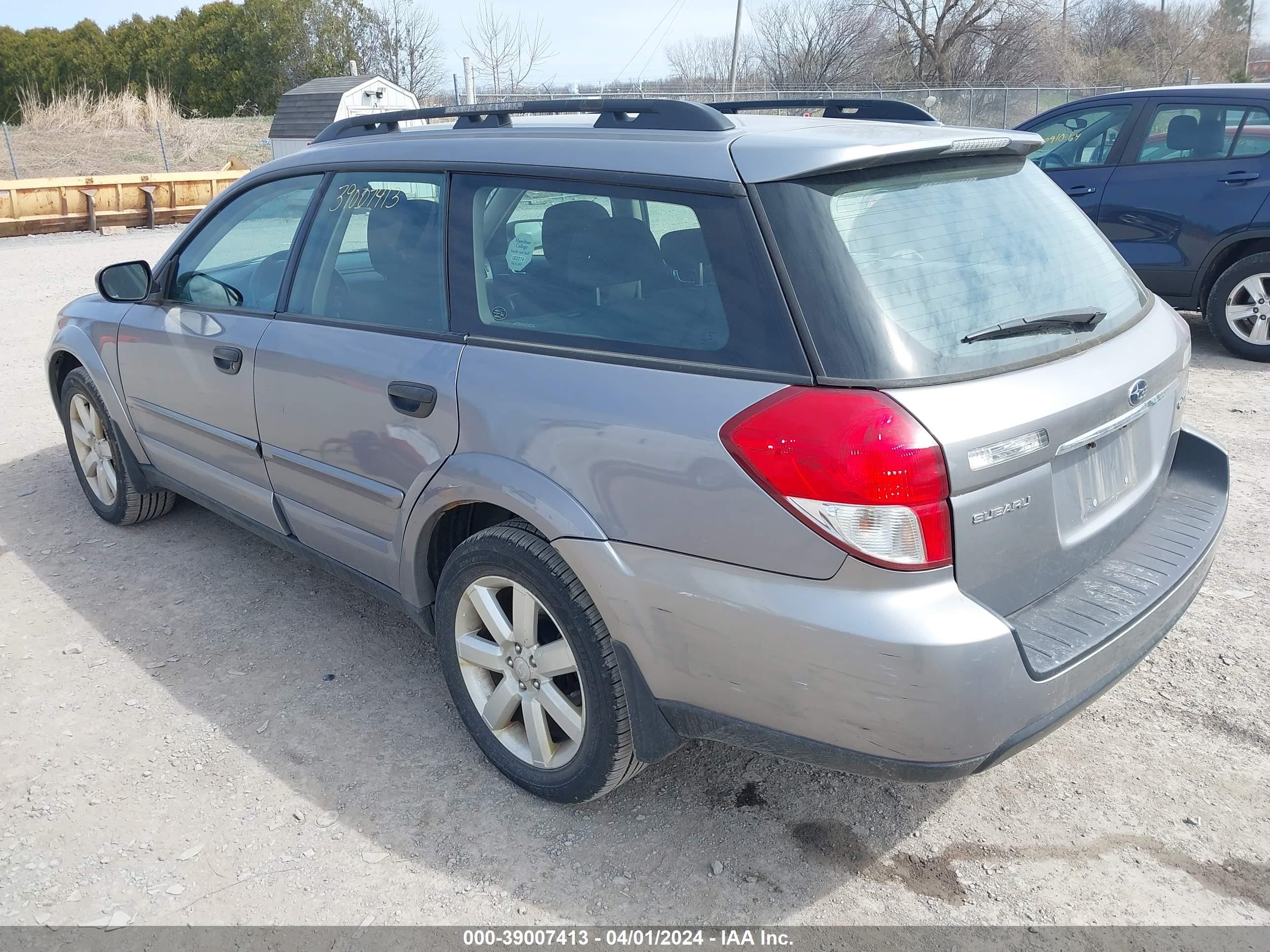 Photo 2 VIN: 4S4BP61C497311303 - SUBARU OUTBACK 