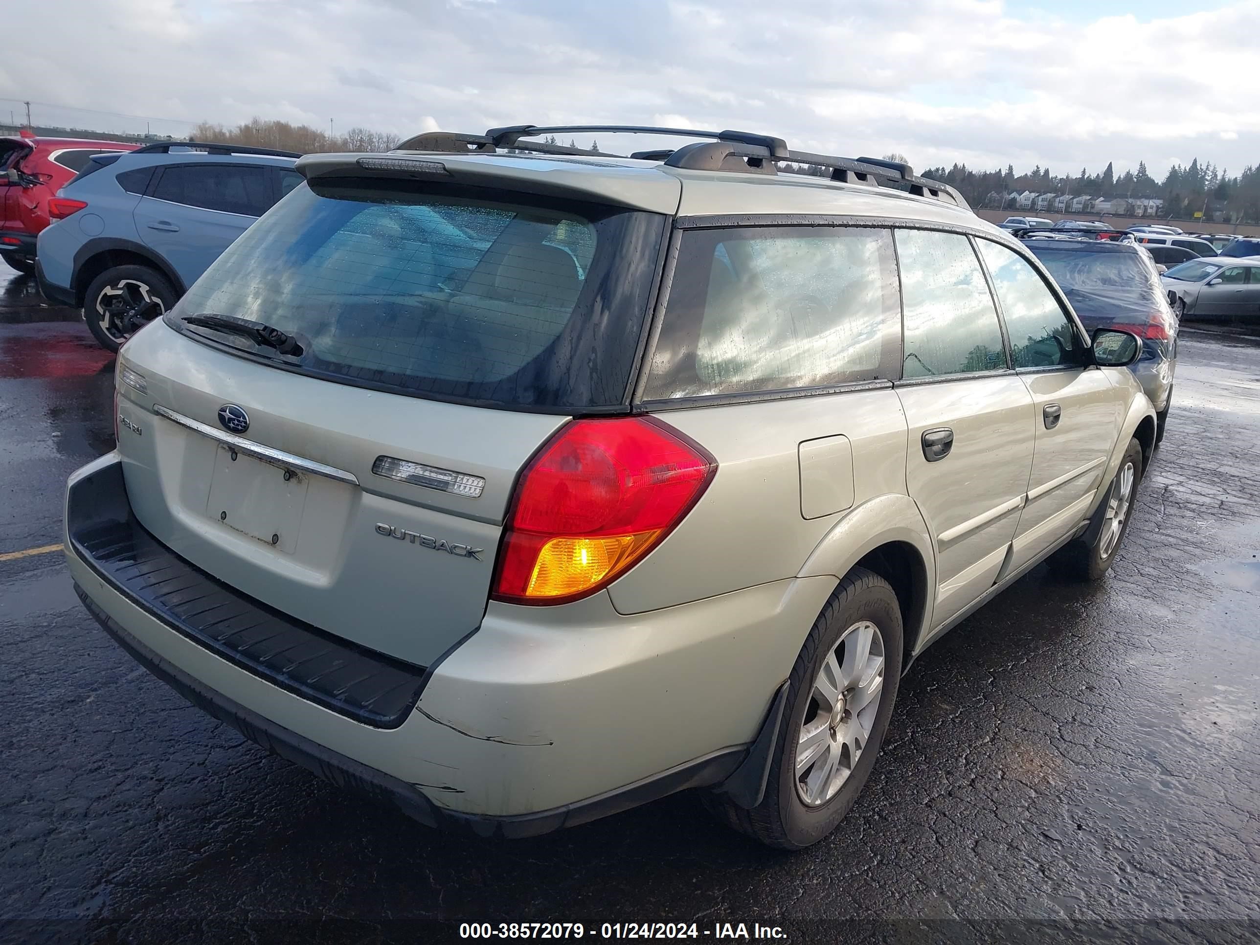 Photo 3 VIN: 4S4BP61C657302340 - SUBARU OUTBACK 