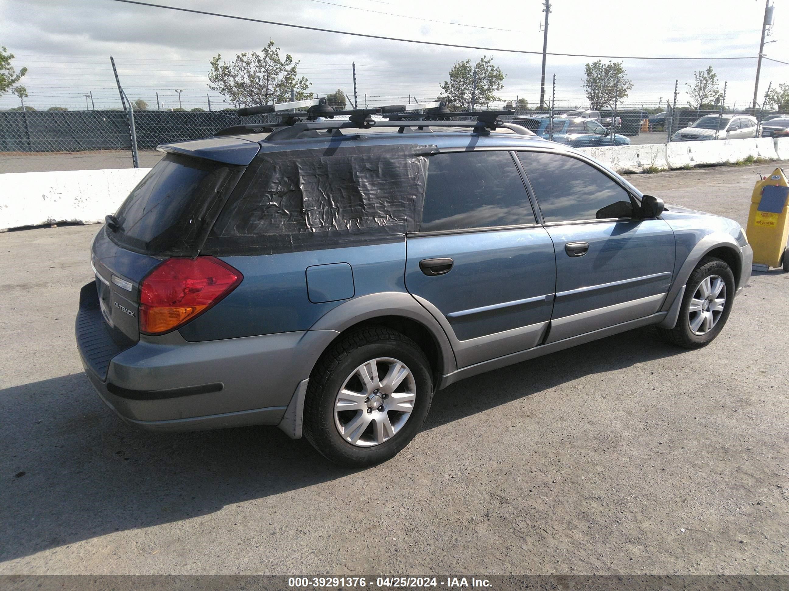 Photo 3 VIN: 4S4BP61C657377524 - SUBARU OUTBACK 